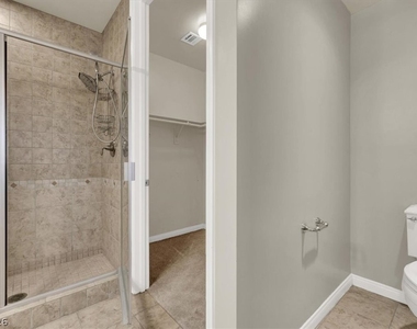 2405 W Serene Avenue - Photo Thumbnail 15