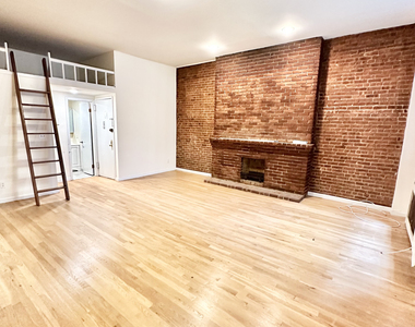  West 82nd Street - Photo Thumbnail 2