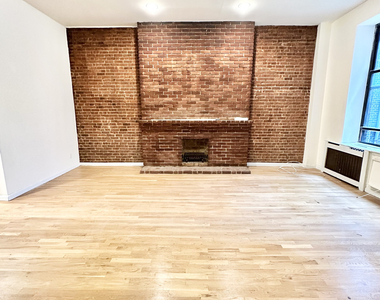  West 82nd Street - Photo Thumbnail 3