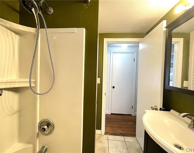 121 Wadsworth Road - Photo Thumbnail 14