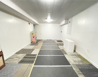 121 Wadsworth Road - Photo Thumbnail 24