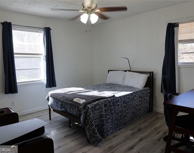 651 Mincey Woods Court - Photo Thumbnail 12