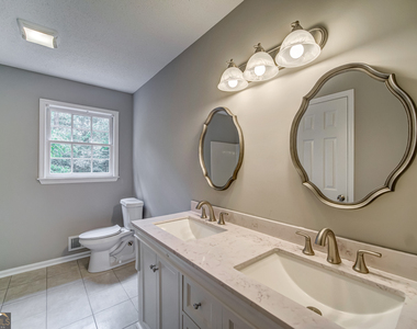 311 Mariner Circle - Photo Thumbnail 24