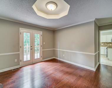 311 Mariner Circle - Photo Thumbnail 10