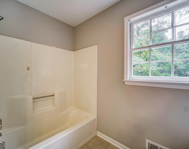 311 Mariner Circle - Photo Thumbnail 25