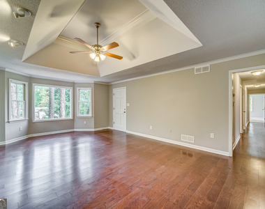311 Mariner Circle - Photo Thumbnail 4