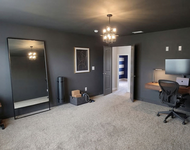 4215 Hopewell Manor Drive - Photo Thumbnail 16
