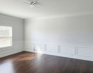 4215 Hopewell Manor Drive - Photo Thumbnail 4