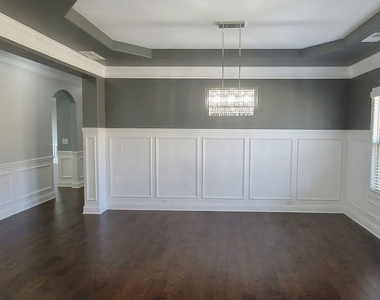 4215 Hopewell Manor Drive - Photo Thumbnail 3