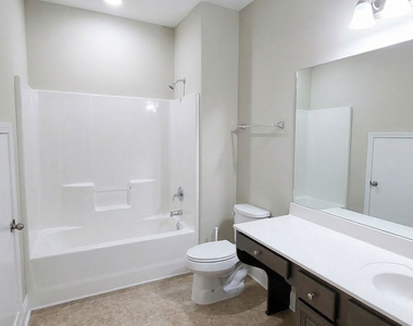 4215 Hopewell Manor Drive - Photo Thumbnail 11