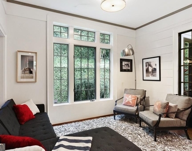 1692 Friar Tuck Road - Photo Thumbnail 16