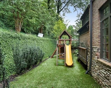 1692 Friar Tuck Road - Photo Thumbnail 25