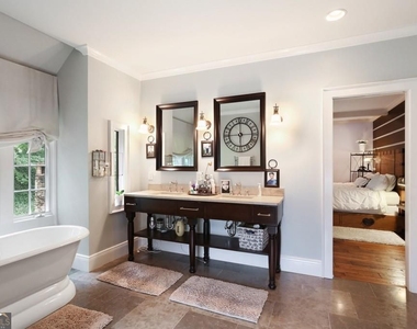 1692 Friar Tuck Road - Photo Thumbnail 29