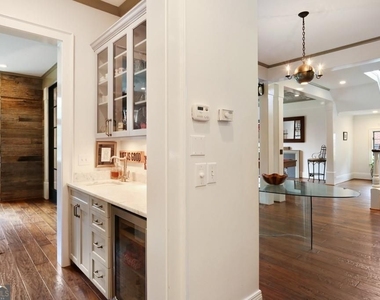 1692 Friar Tuck Road - Photo Thumbnail 17