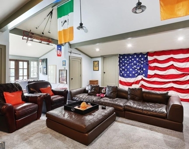 1692 Friar Tuck Road - Photo Thumbnail 38