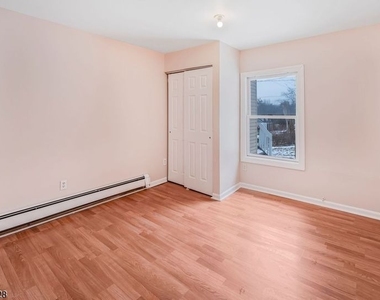 77 Swartswood Rd - Photo Thumbnail 5