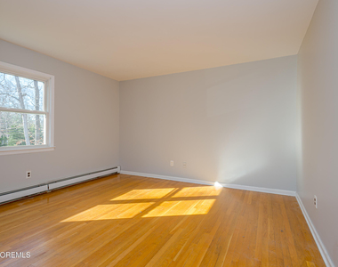 878 Green Valley Road - Photo Thumbnail 20