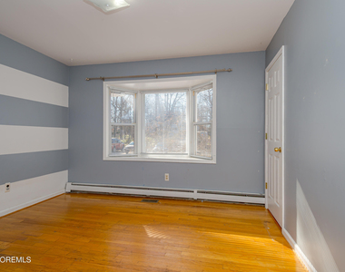 878 Green Valley Road - Photo Thumbnail 12