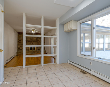 878 Green Valley Road - Photo Thumbnail 7