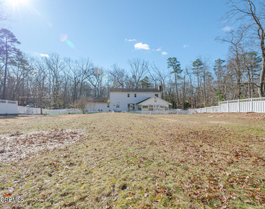 878 Green Valley Road - Photo Thumbnail 27