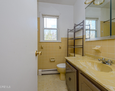 878 Green Valley Road - Photo Thumbnail 22