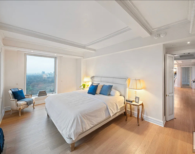 Central Park South - Photo Thumbnail 6