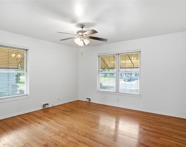 900 Emery Street - Photo Thumbnail 12