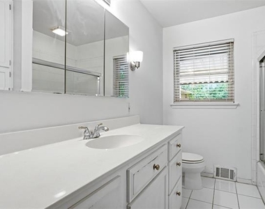 900 Emery Street - Photo Thumbnail 14