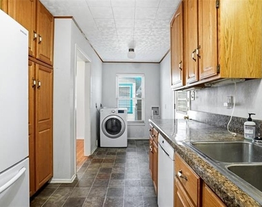 900 Emery Street - Photo Thumbnail 10