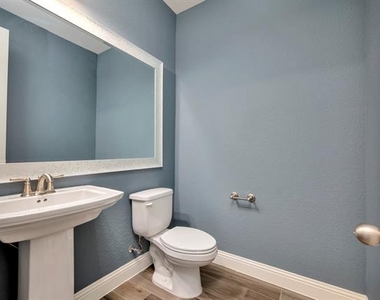 9820 Surveyor Road - Photo Thumbnail 8