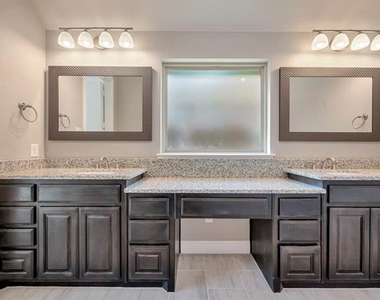 9820 Surveyor Road - Photo Thumbnail 27
