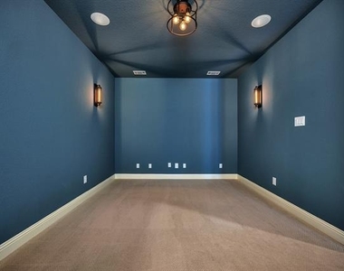 9820 Surveyor Road - Photo Thumbnail 5