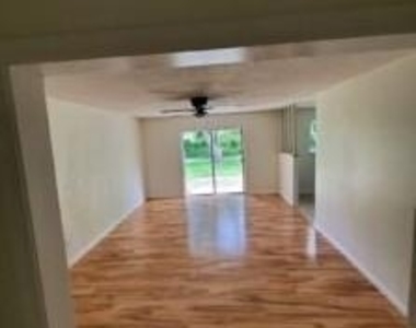 3418 Hummingbird Lane - Photo Thumbnail 10