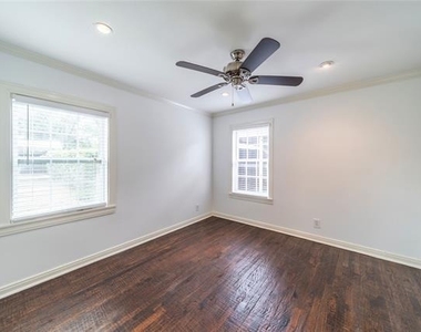 7302 Kenwell Street - Photo Thumbnail 8