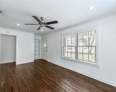 7302 Kenwell Street - Photo Thumbnail 17