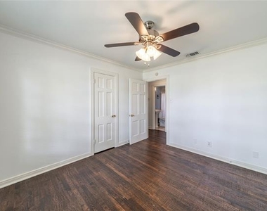 7302 Kenwell Street - Photo Thumbnail 11