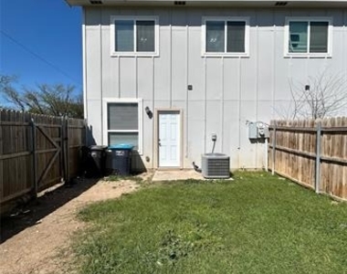 7931 Doreen Avenue - Photo Thumbnail 16