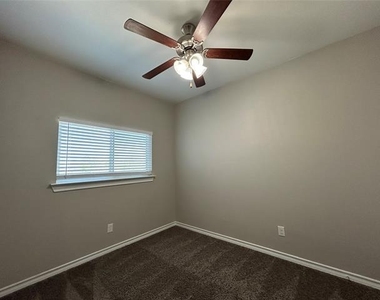 7931 Doreen Avenue - Photo Thumbnail 11
