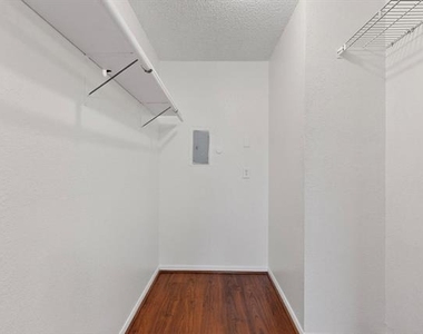 8545 Midpark Drive - Photo Thumbnail 10
