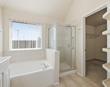 2229 White Rock Lane - Photo Thumbnail 14