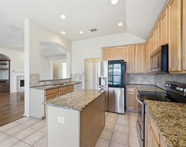 2229 White Rock Lane - Photo Thumbnail 8