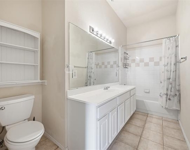 2229 White Rock Lane - Photo Thumbnail 16