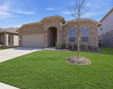 16032 Farringdon Way - Photo Thumbnail 1