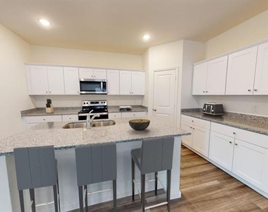 6076 Mojave Drive - Photo Thumbnail 6