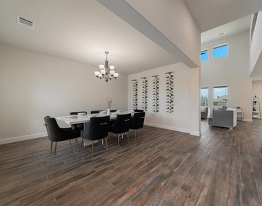 3825 Honey Grove Drive - Photo Thumbnail 4