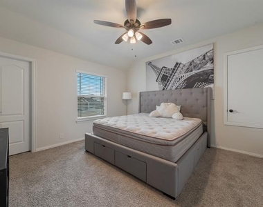 3825 Honey Grove Drive - Photo Thumbnail 24