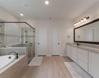 3825 Honey Grove Drive - Photo Thumbnail 15