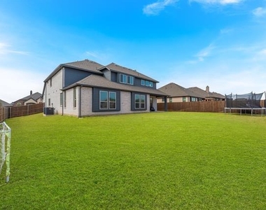 3825 Honey Grove Drive - Photo Thumbnail 31