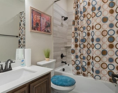 3825 Honey Grove Drive - Photo Thumbnail 23