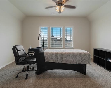 3825 Honey Grove Drive - Photo Thumbnail 25